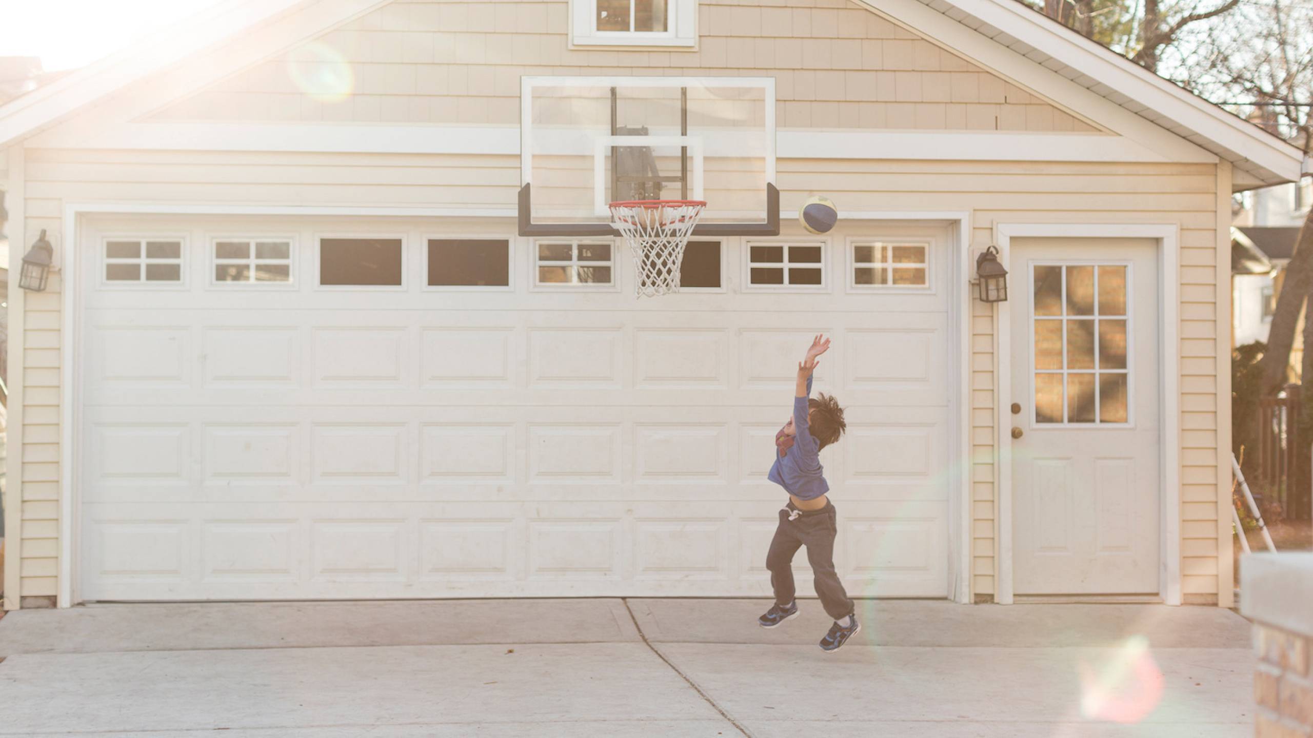 Residential garage doors C.H.I Overhead Doors